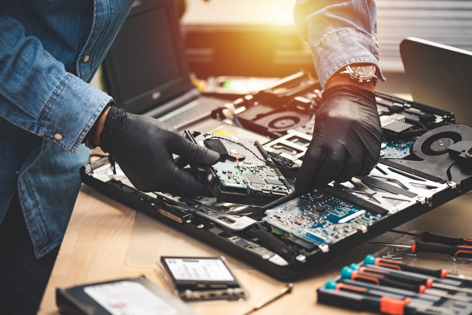 Sell Computer Parts: How To Get Rid of Old Computer Parts Without Wasting Them